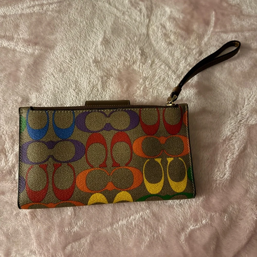 Coach Brown Leather Trim Multicolor Signature Wristlet - Picture 4 of 5